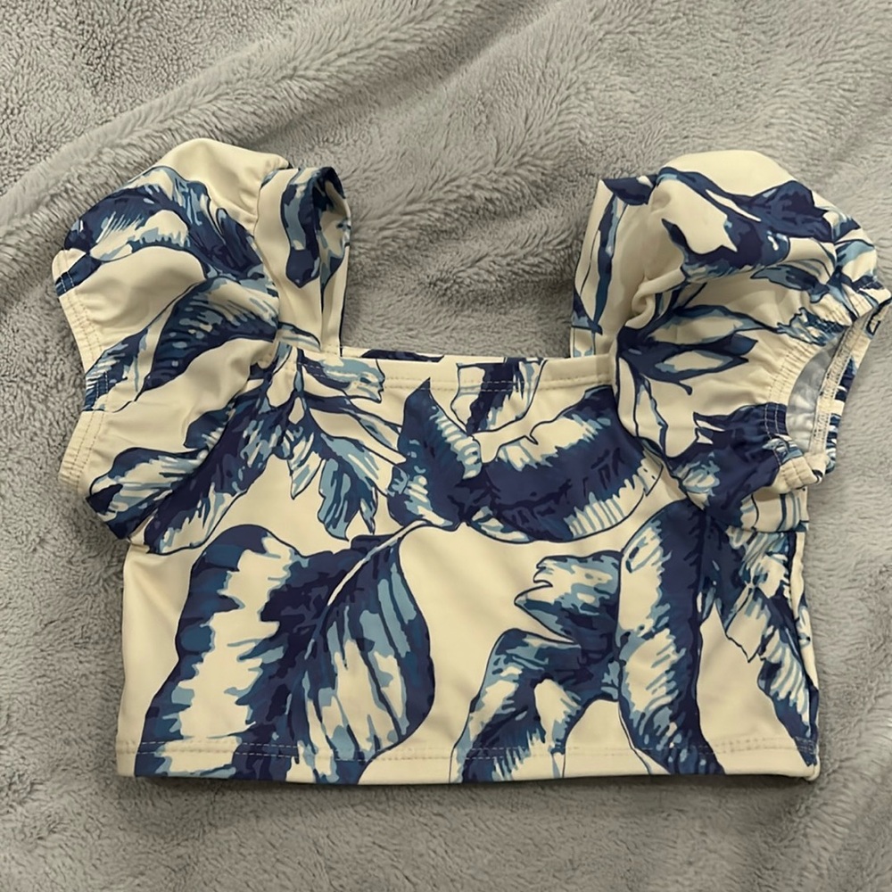 NWOT Jessica Simpson Girls Swimsuit Top